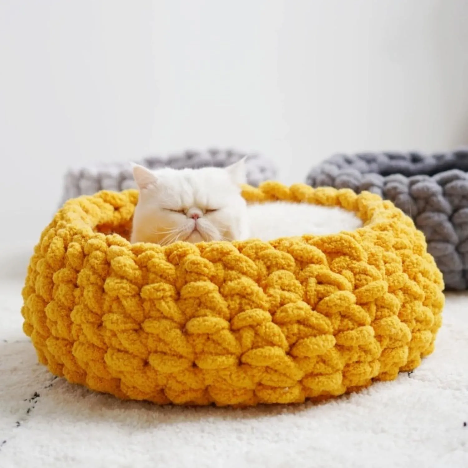 Cat Nest Bed  Premium Handwoven Washable Extra Soft Round Cave House Furniture for Indoor Kitten (Cloud White,Large)