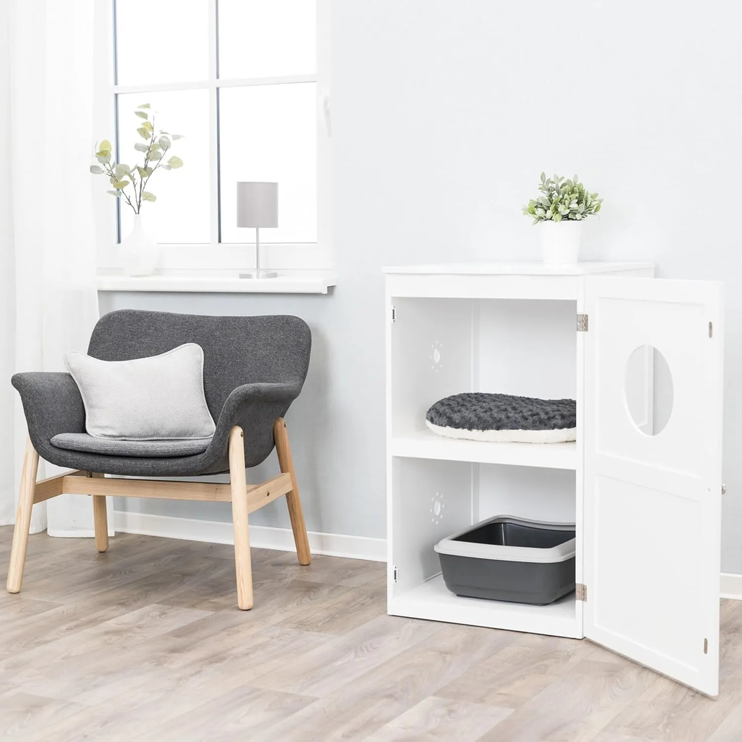 TRIXIE 2 Story Furniture Litter Box Enclosure (White), Hidden Litter Box for Cats, Double Layer, Big Front Door for Easy Cleaning, Large Hole for Easy Entry, Use as Side Table or Nightstand